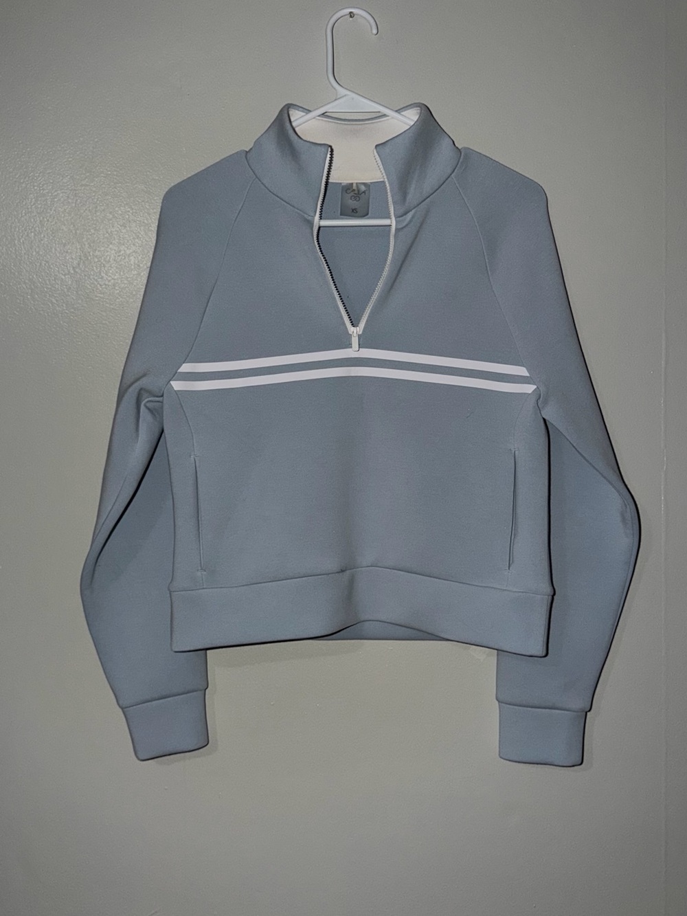 CALIA by Carrie Underwood Gray Cropped Half-Zip Sweatshirt with White Stripes
